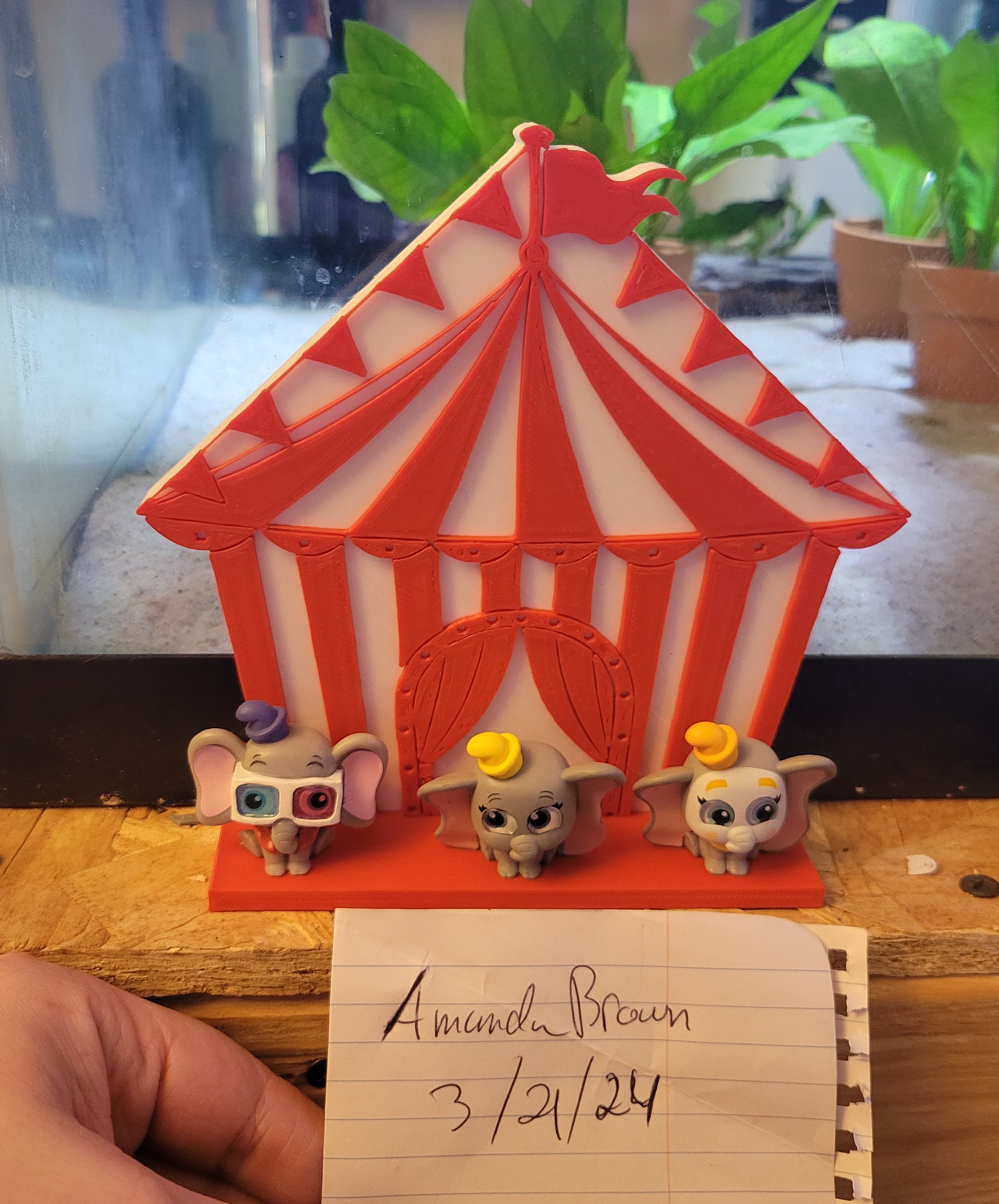 Circus tent shelve for Dumbo Doorables