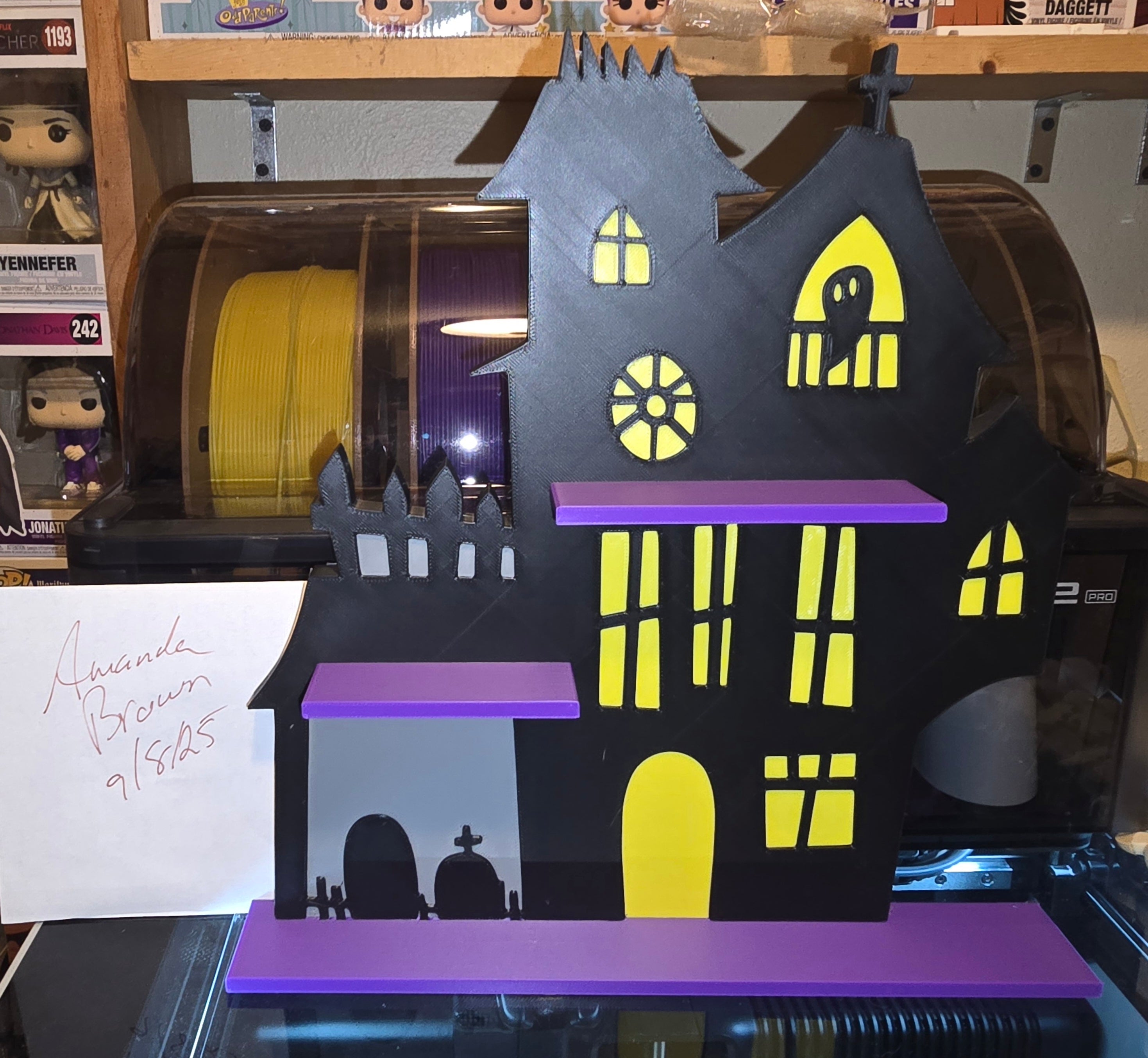 Haunted House shelf for Doorables