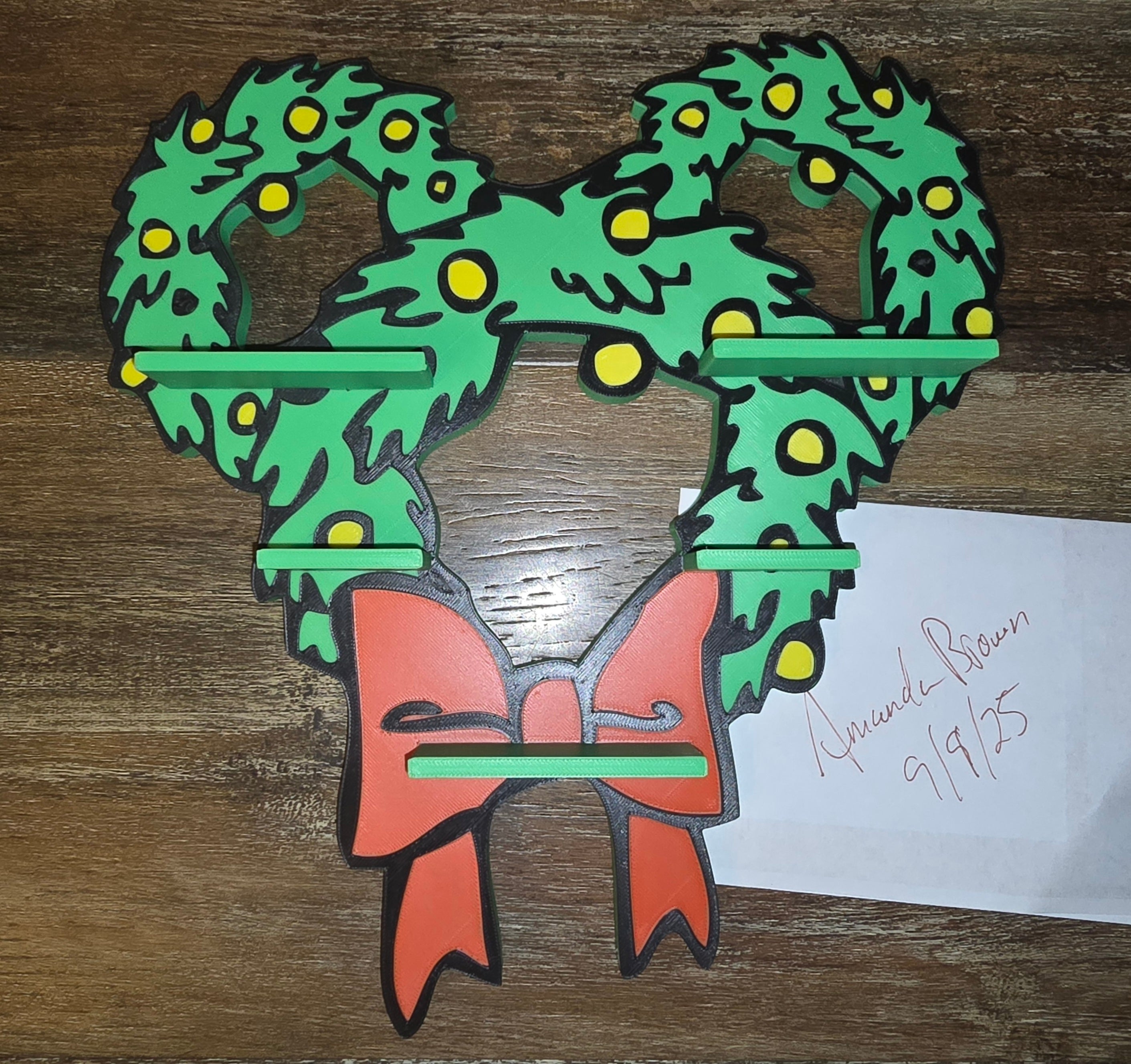 Mickey Wreath Doorables Display