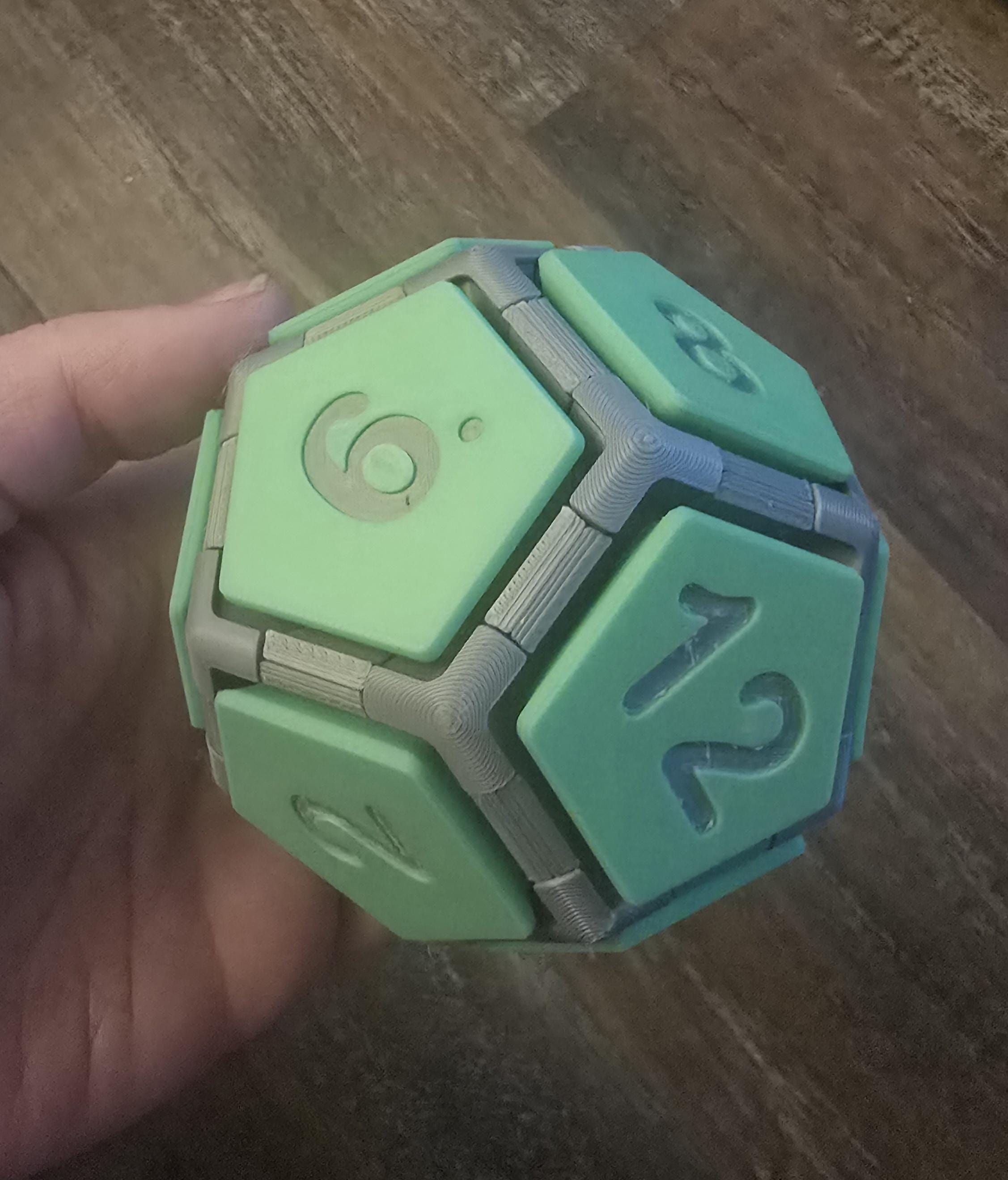 D12 Dice Fidget clicker